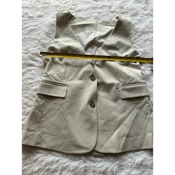 Urban Revivo Bundle Set Size 10 – Beige Tailored Vest & Black Midi Skirt - Picture 7 of 9
